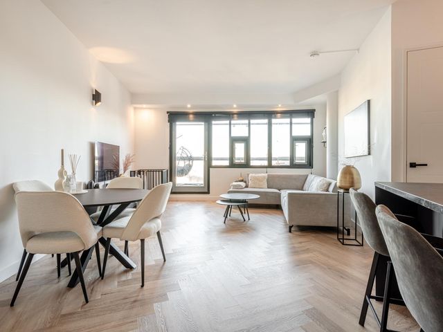 Louis Armstrongweg 60D, Almere