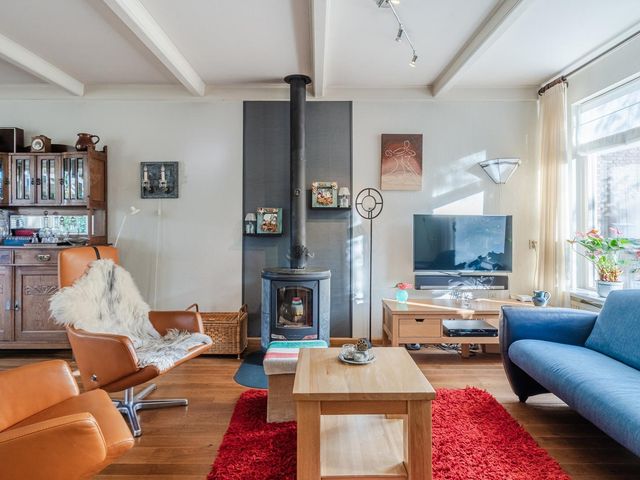 Rietgors 8, Venhuizen