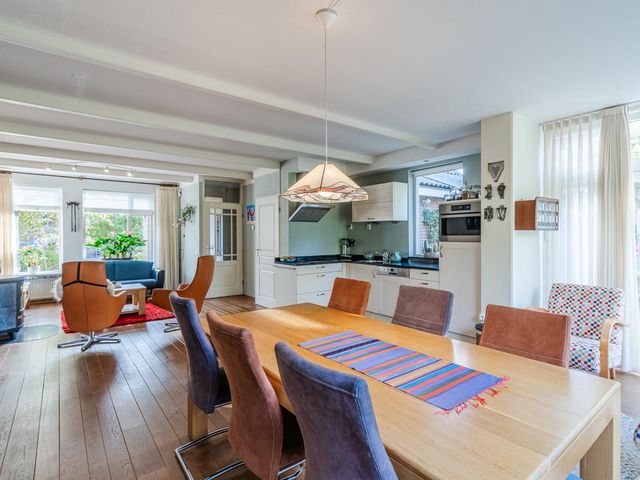 Rietgors 8, Venhuizen