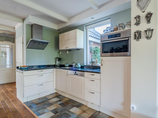 Rietgors 8, Venhuizen