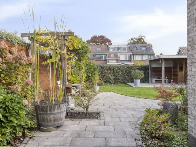 Koolzaadveld 15, Bergschenhoek