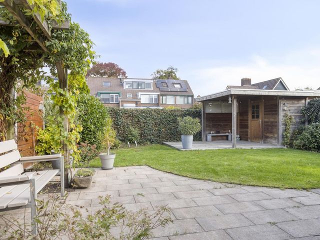 Koolzaadveld 15, Bergschenhoek