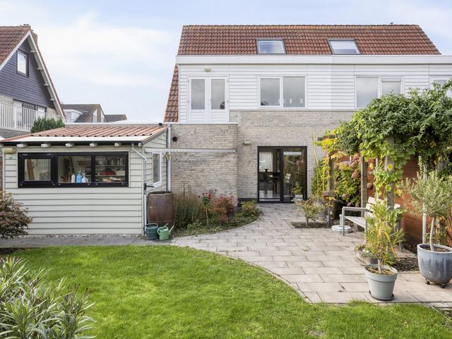 Koolzaadveld 15, Bergschenhoek