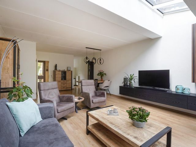 Diepenburchstraat 20a, Maasland