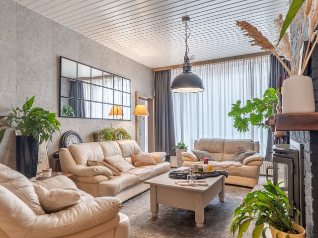 Kanaalstraat 11, Hansweert