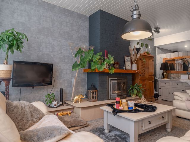 Kanaalstraat 11, Hansweert