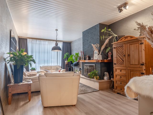 Kanaalstraat 11, Hansweert