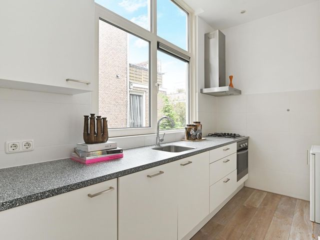 Pijnboomstraat 40, 's-Gravenhage