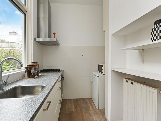 Pijnboomstraat 40, 's-Gravenhage