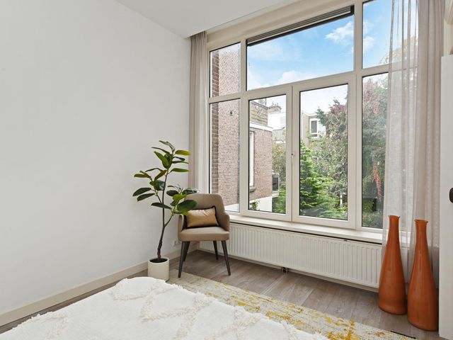 Pijnboomstraat 40, 's-Gravenhage