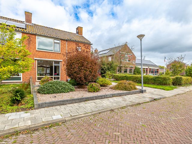 Mr Van Roijenstraat 9, Onderdendam