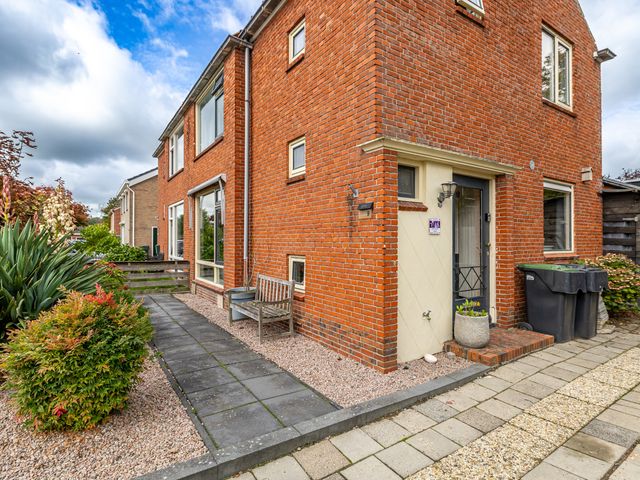 Mr Van Roijenstraat 9, Onderdendam