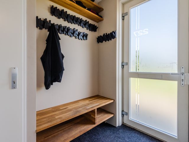 Wimpelplantsoen 227, Almere