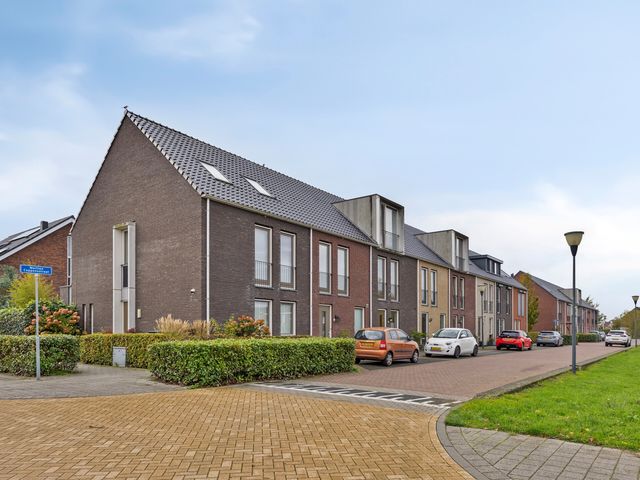 Martien Coppensstraat 8, Waalwijk