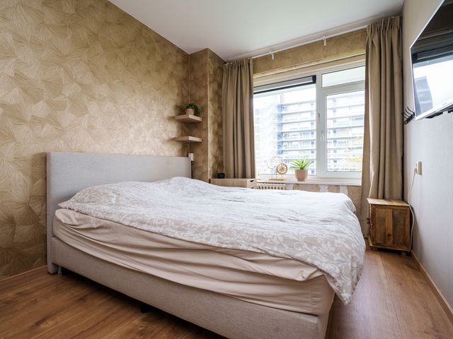 Burgemeester Hazenberglaan 99, Rotterdam