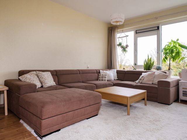 Burgemeester Hazenberglaan 99, Rotterdam