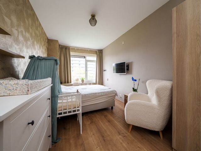 Burgemeester Hazenberglaan 99, Rotterdam