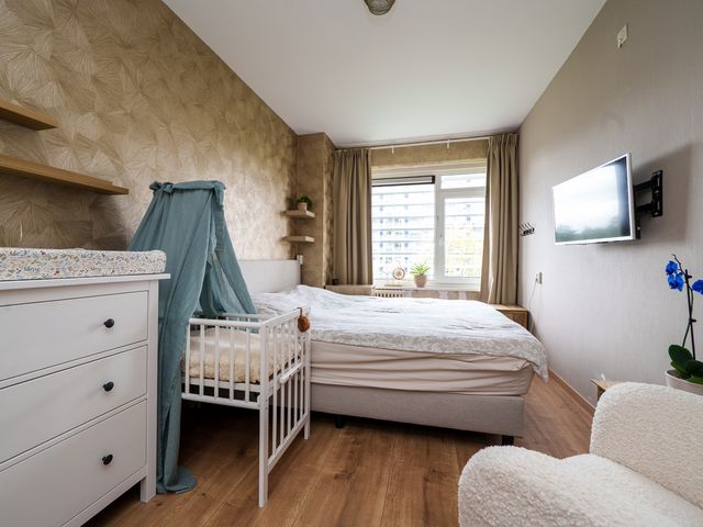 Burgemeester Hazenberglaan 99, Rotterdam