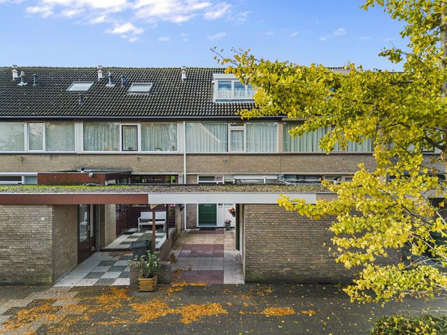 Beukenrode 17, Voorhout