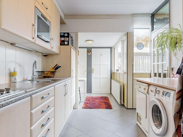 Beukenrode 17, Voorhout