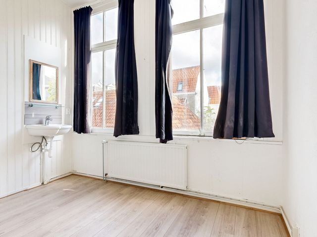 Kaiserstraat 34, Leiden