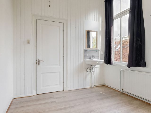 Kaiserstraat 34, Leiden