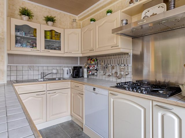 Nicolaas van Puttenstraat 6, Goudswaard