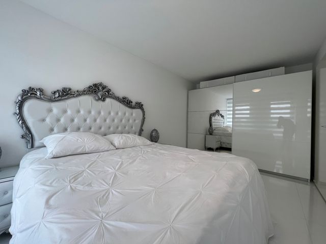 Laan op Zuid 736, Rotterdam