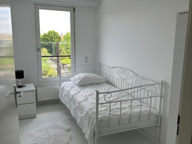 Laan op Zuid 736, Rotterdam