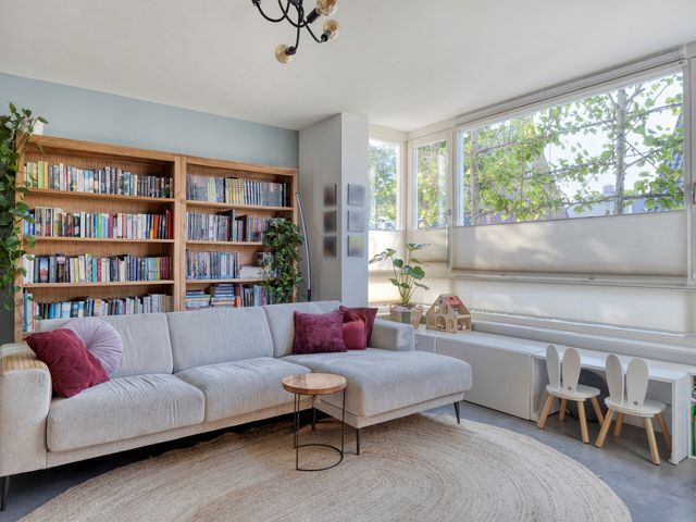 Aquamarijn 11, Zevenbergen