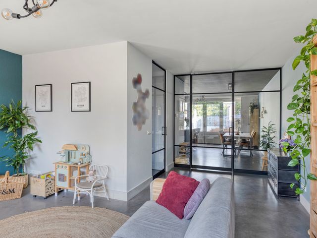 Aquamarijn 11, Zevenbergen