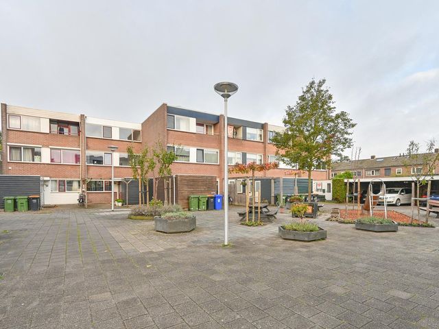 Tamboerlaan 91, Hoogeveen