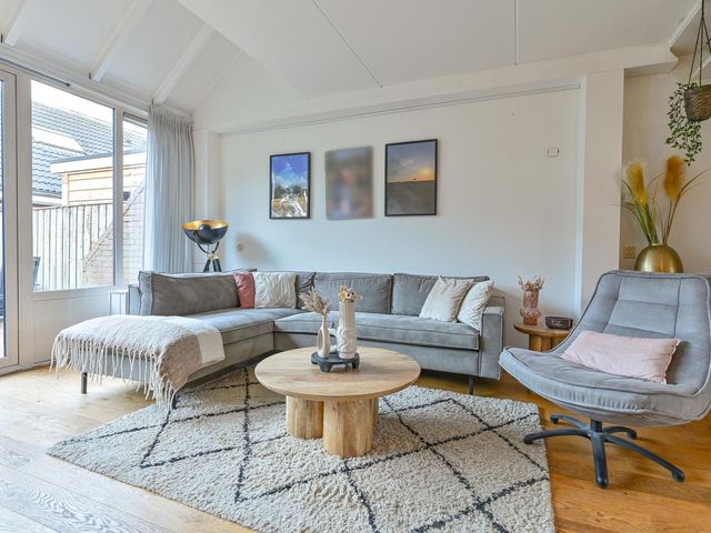 Tamboerlaan 91, Hoogeveen