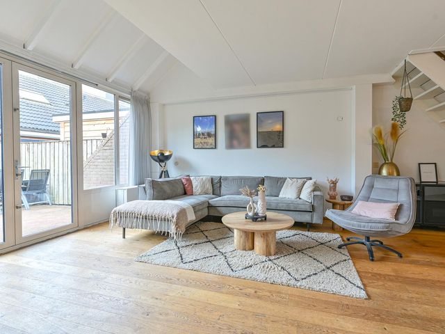 Tamboerlaan 91, Hoogeveen