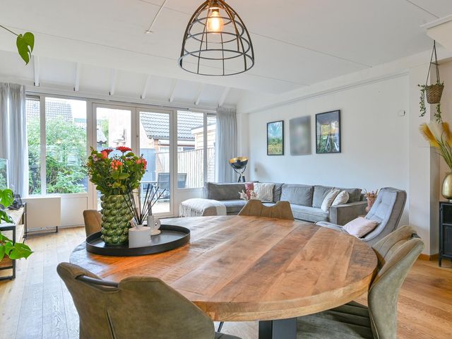 Tamboerlaan 91, Hoogeveen