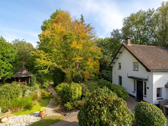 Runselstraat 10, Berghem