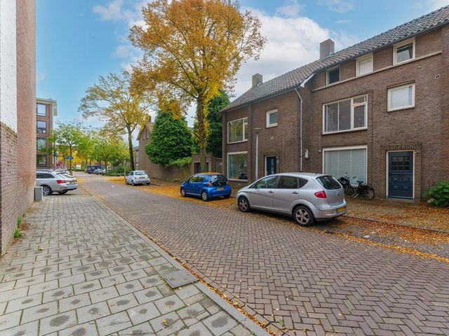 Jan van de Capellelaan 17, Eindhoven