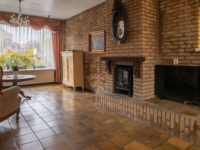 Smalweer 1, Hardinxveld-Giessendam