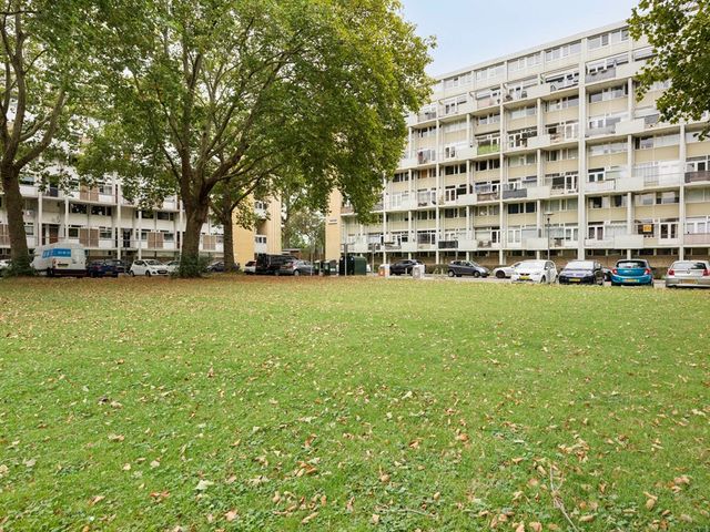 Van Bosseplantsoen 105, Dordrecht