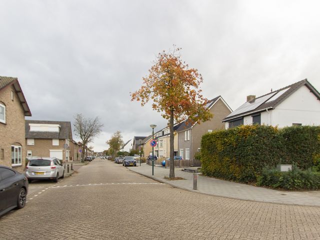 Monseigneur Völkerstraat 102, Kaatsheuvel