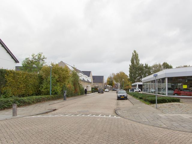 Monseigneur Völkerstraat 102, Kaatsheuvel