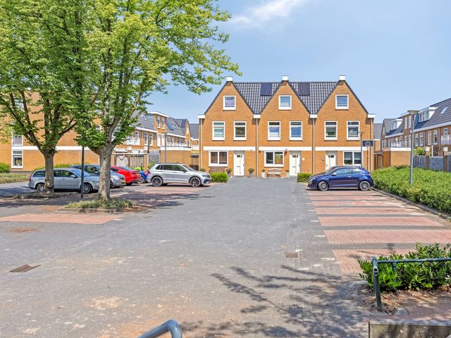 Heemwerf 74, De Lier