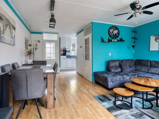 De Hooge Wheeën 12, Oldemarkt