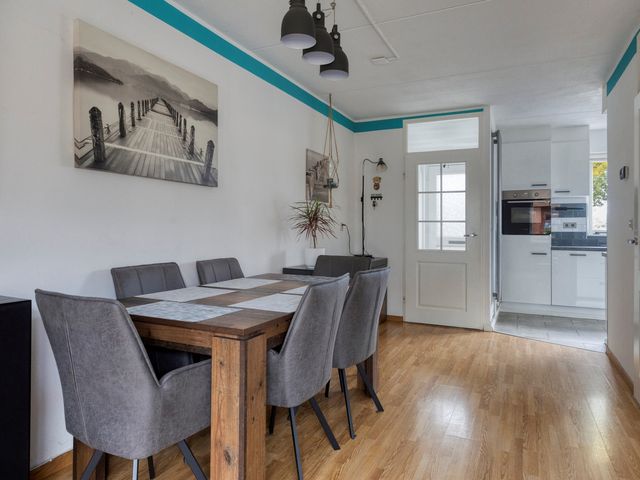 De Hooge Wheeën 12, Oldemarkt