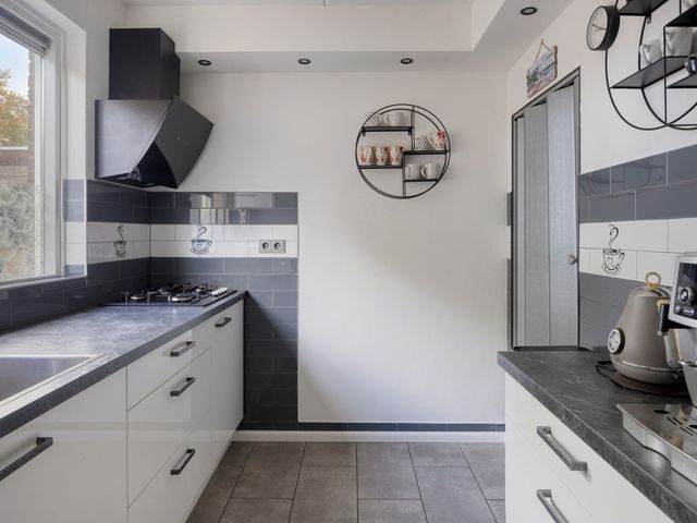 De Hooge Wheeën 12, Oldemarkt