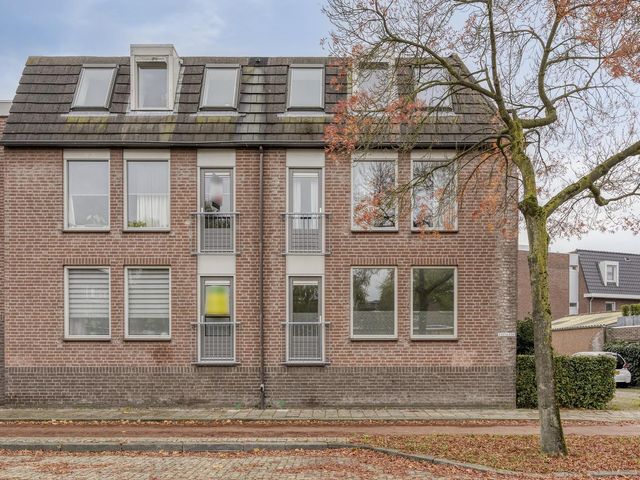 Wethouder van Eschstraat 330, Oss