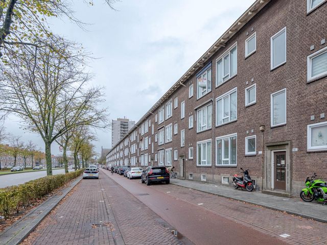 Dorpsweg 144C, Rotterdam