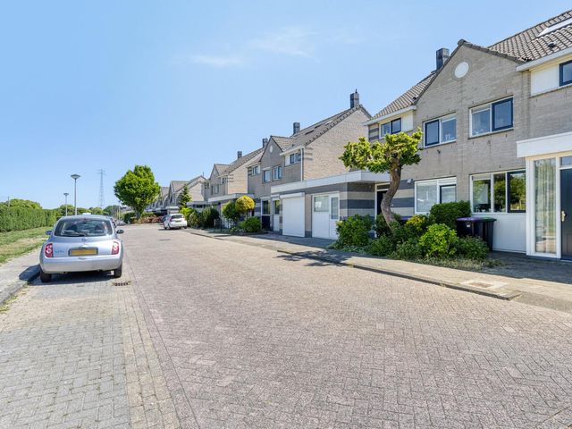 Maria Kleine-Gartmanstr 36, Spijkenisse