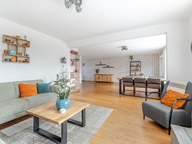 Hoepel 25, Sliedrecht