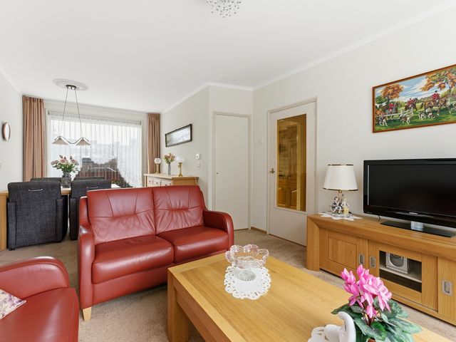 W B van der Veldenstraat 11, Alblasserdam